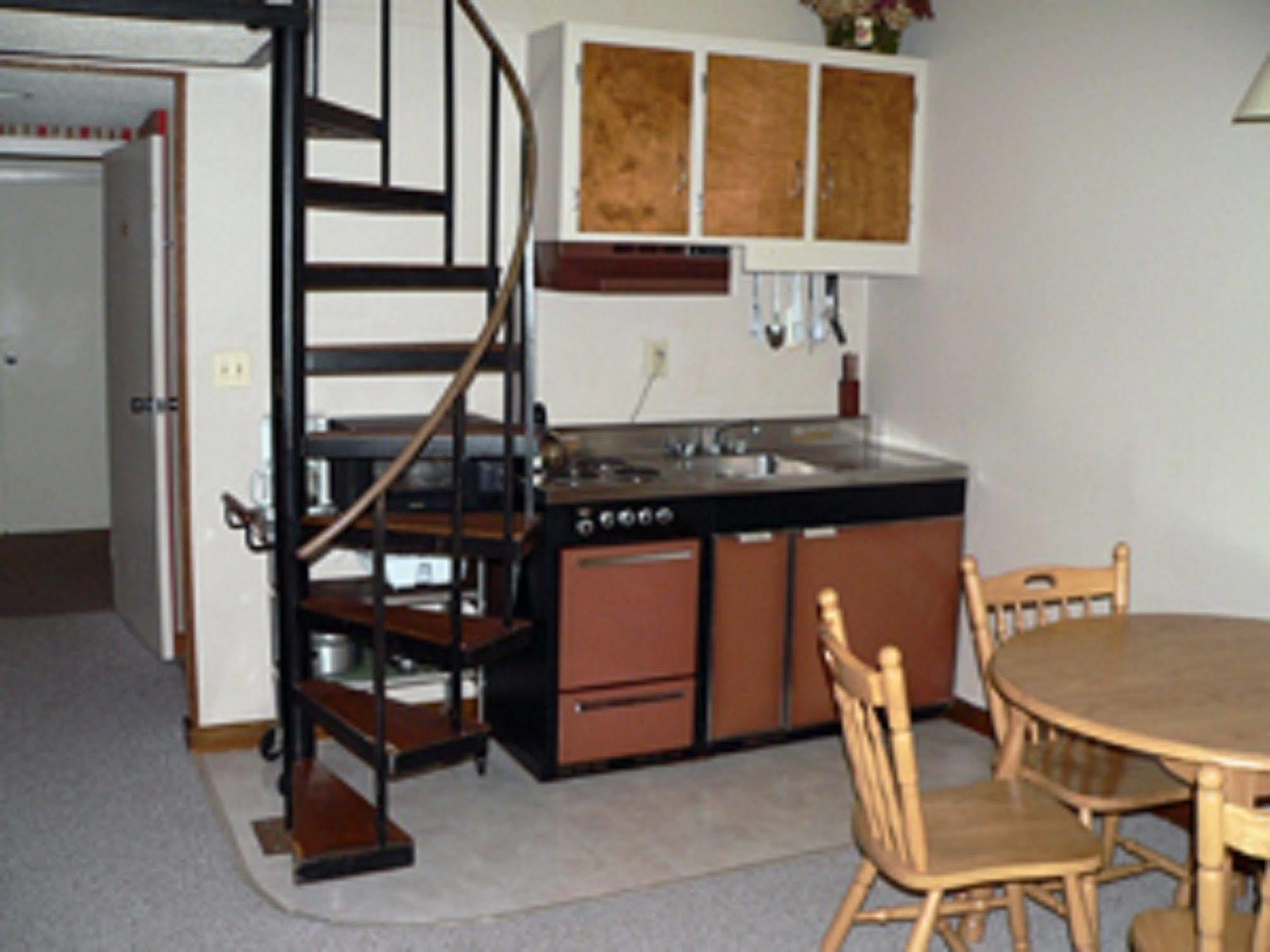 Evergreen Valley Inn Stoneham Екстер'єр фото